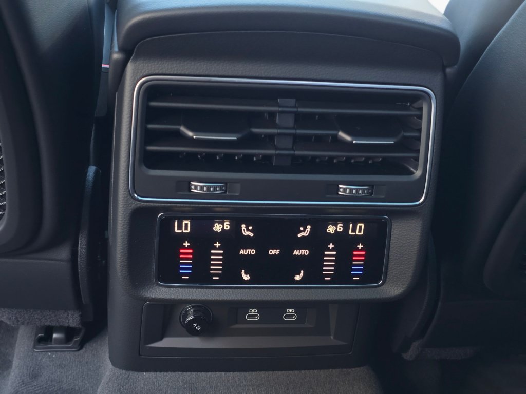 New 2027 Audi Q8 Prestige AWD/4WD image 18
