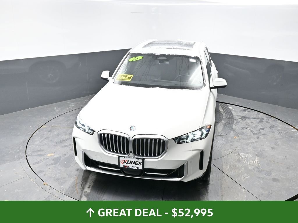 Used 2025 BMW X5 xDrive50e image 40