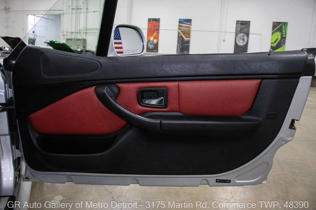 Used 2000 BMW Z3 2.5i image 38
