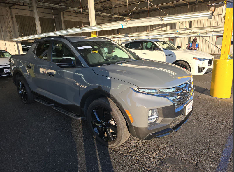 Used 2023 Hyundai Santa Cruz Night AWD/4WD image 4