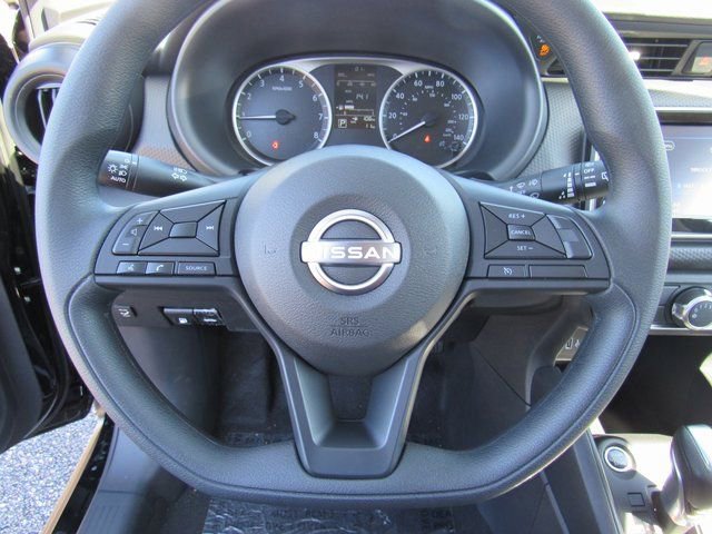New 2025 Nissan Kicks Play S w/ Interior Electronics Package image 17