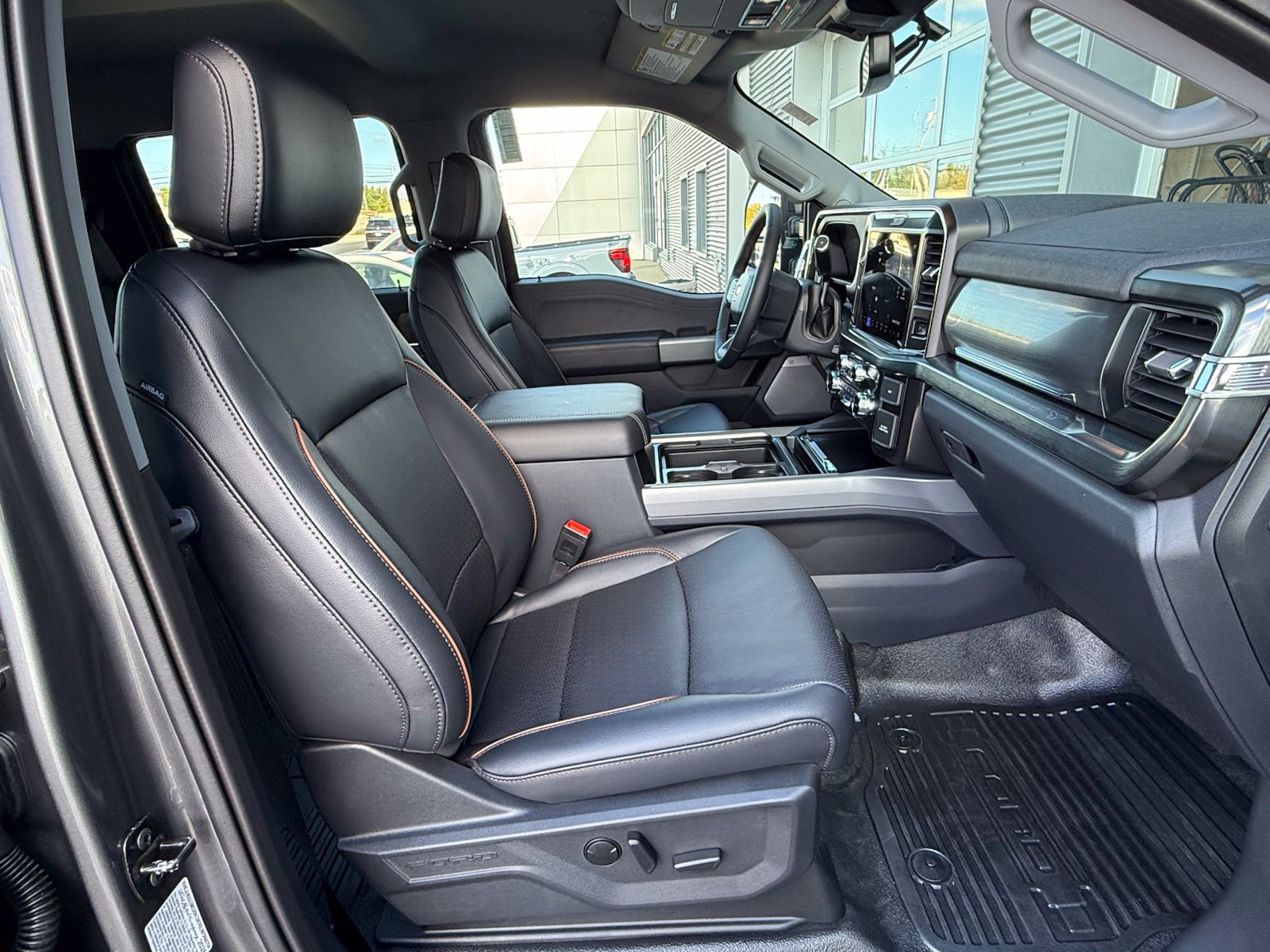 New 2027 Ford F350 Lariat w/ Black Appearance Package AWD/4WD image 23