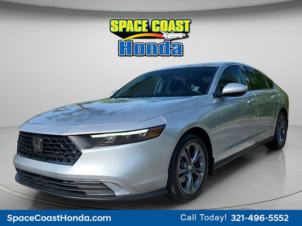 Certified 2023 Honda Accord EX image 3