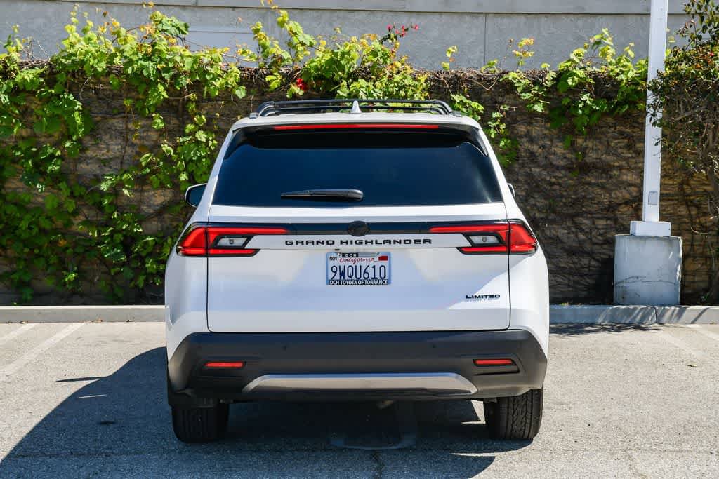 Used 2026 Toyota Grand Highlander Limited image 8