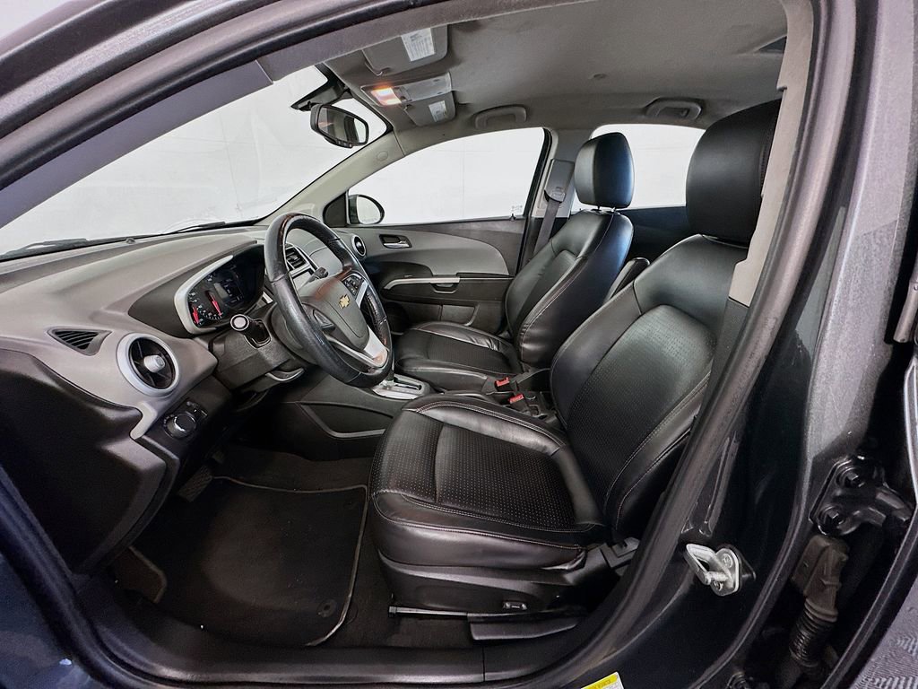 Used 2019 Chevrolet Sonic Premier FWD image 20
