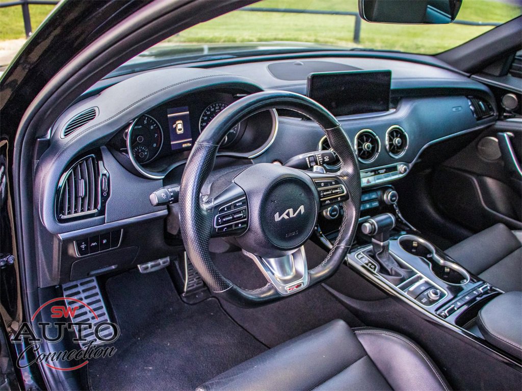 Used 2022 Kia Stinger GT-Line w/ Sun & Sound Package image 28