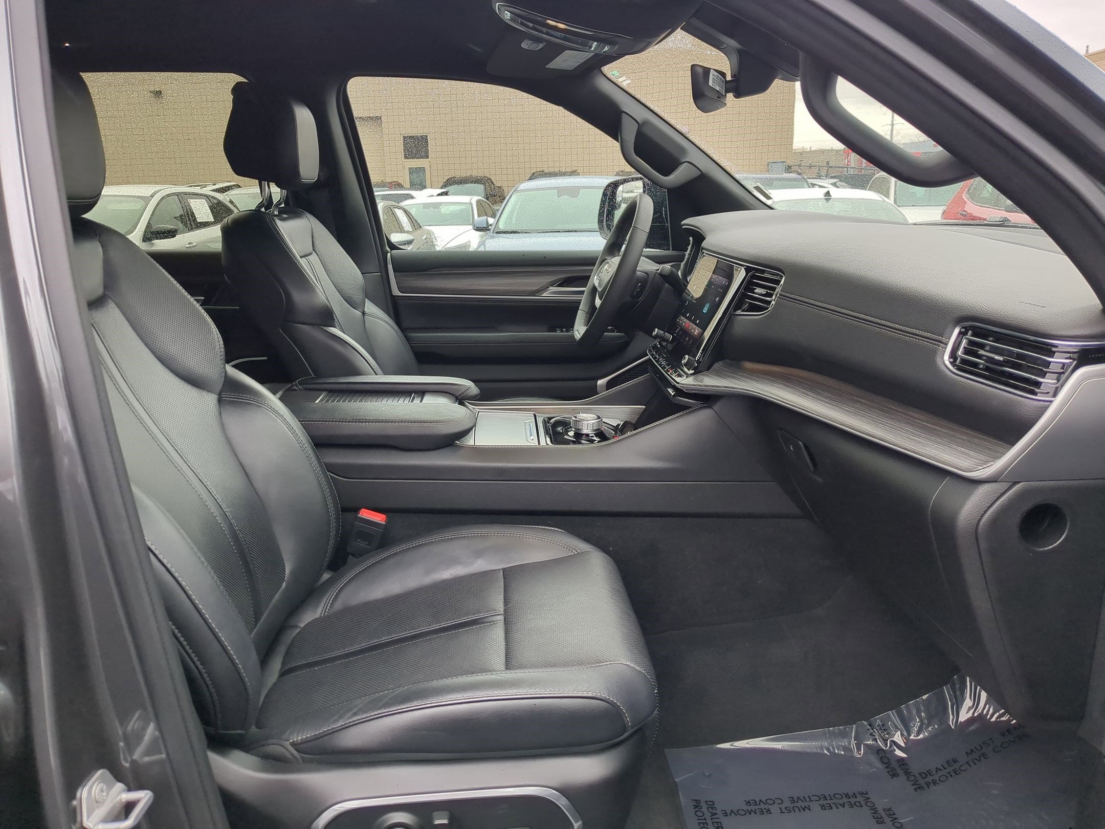 Used 2024 Jeep Wagoneer Series II image 34