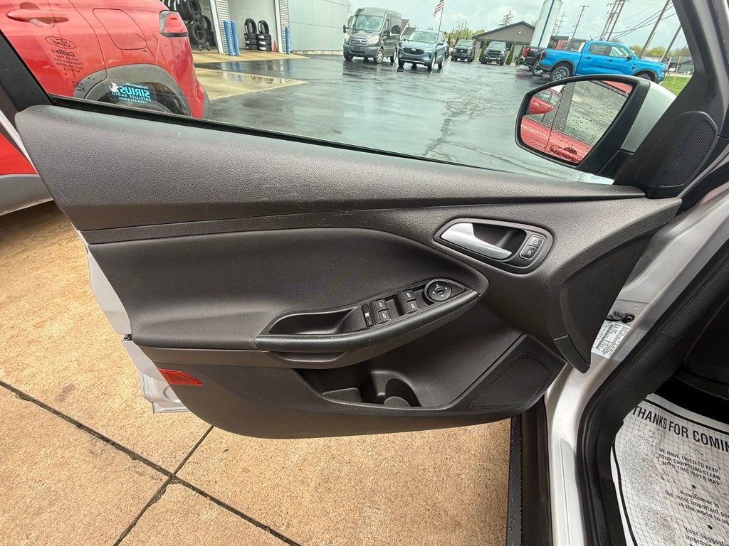 Certified 2017 Ford Focus SE image 22