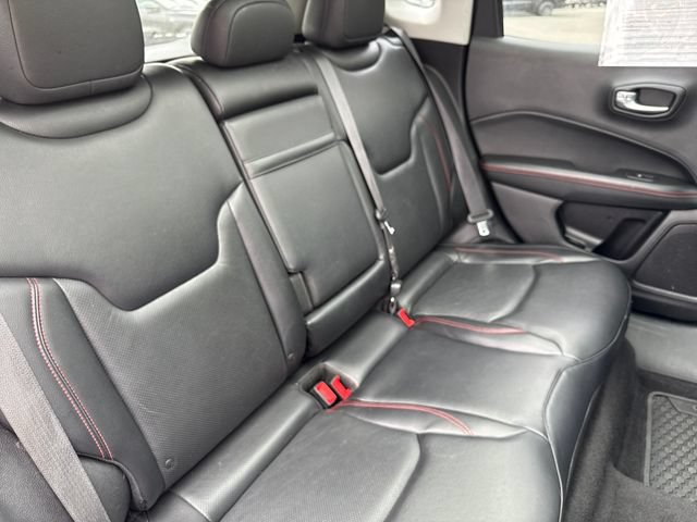 Used 2017 Jeep Compass Trailhawk w/ Leather Interior Group AWD/4WD image 21