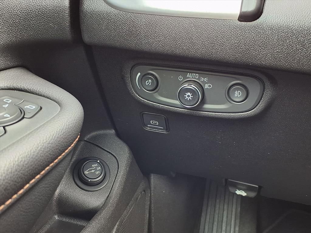 Used 2018 GMC Terrain SLT w/ Preferred Package image 22