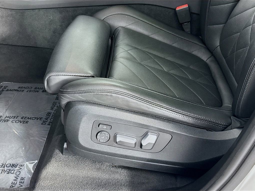 Used 2023 BMW X5 xDrive45e image 21