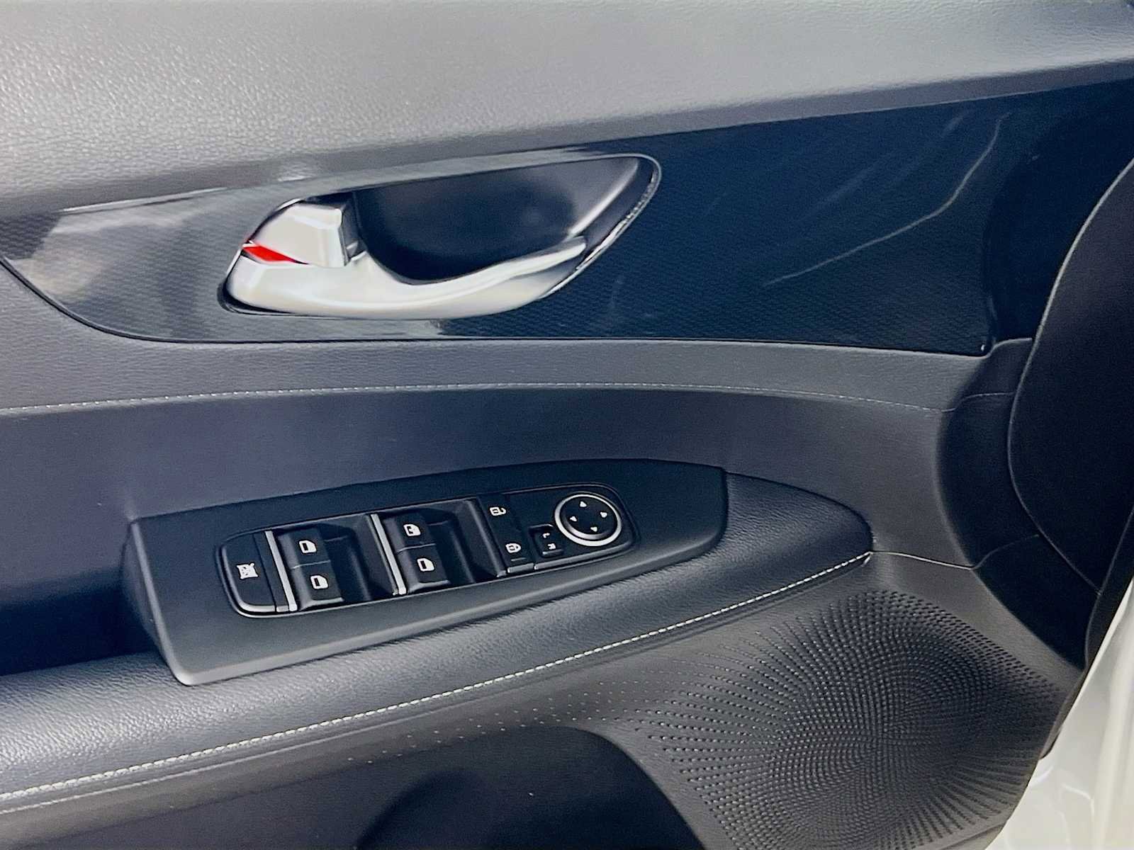 Used 2023 Kia Forte GT-Line FWD image 18
