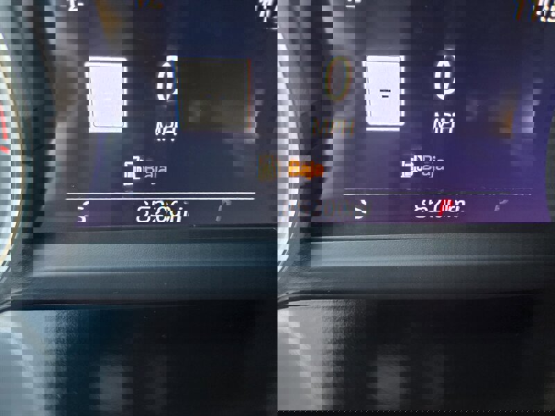 Used 2021 Chevrolet Suburban Premier image 19