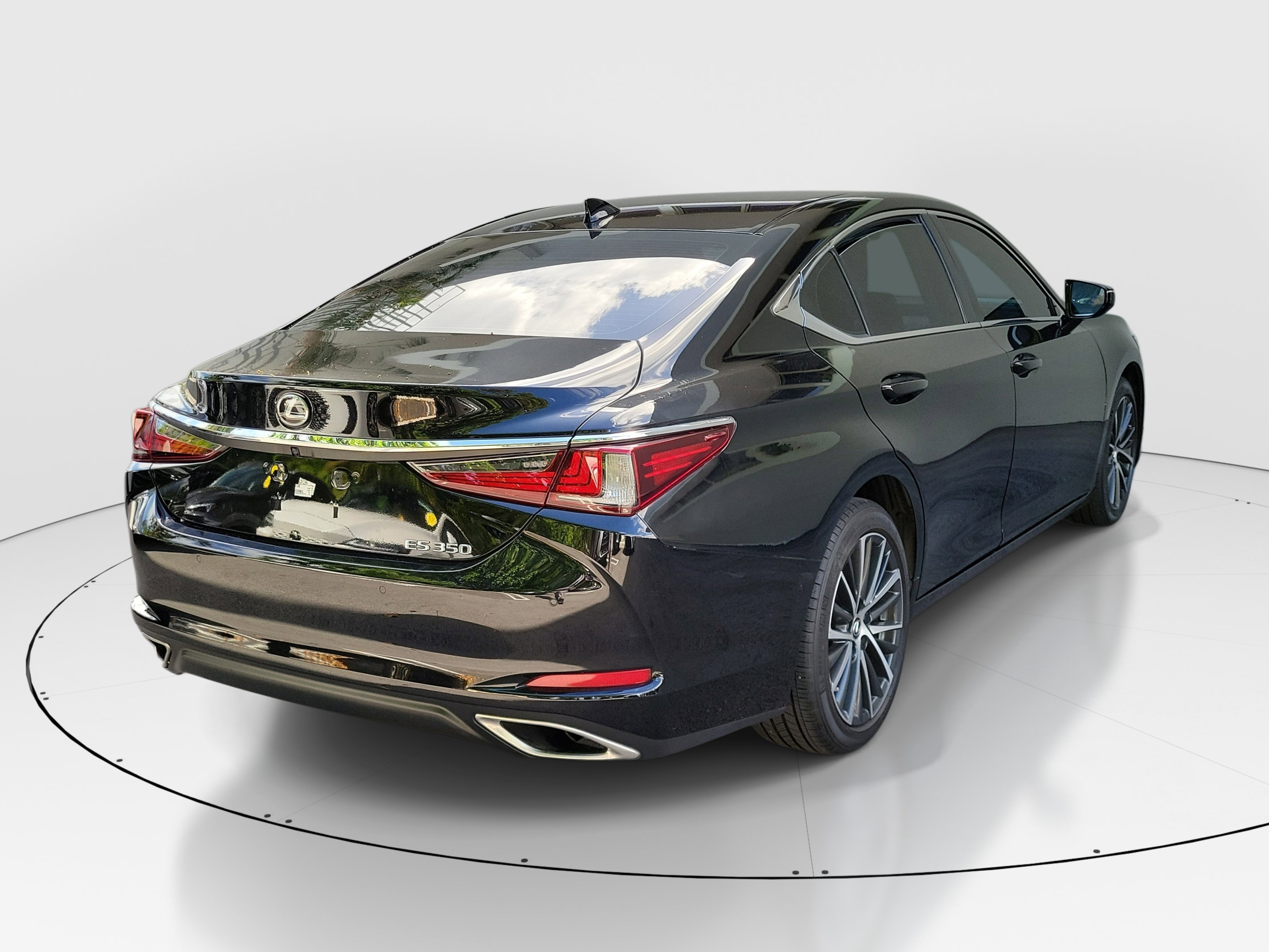 Used 2024 Lexus ES 350 w/ Premium Package FWD image 7