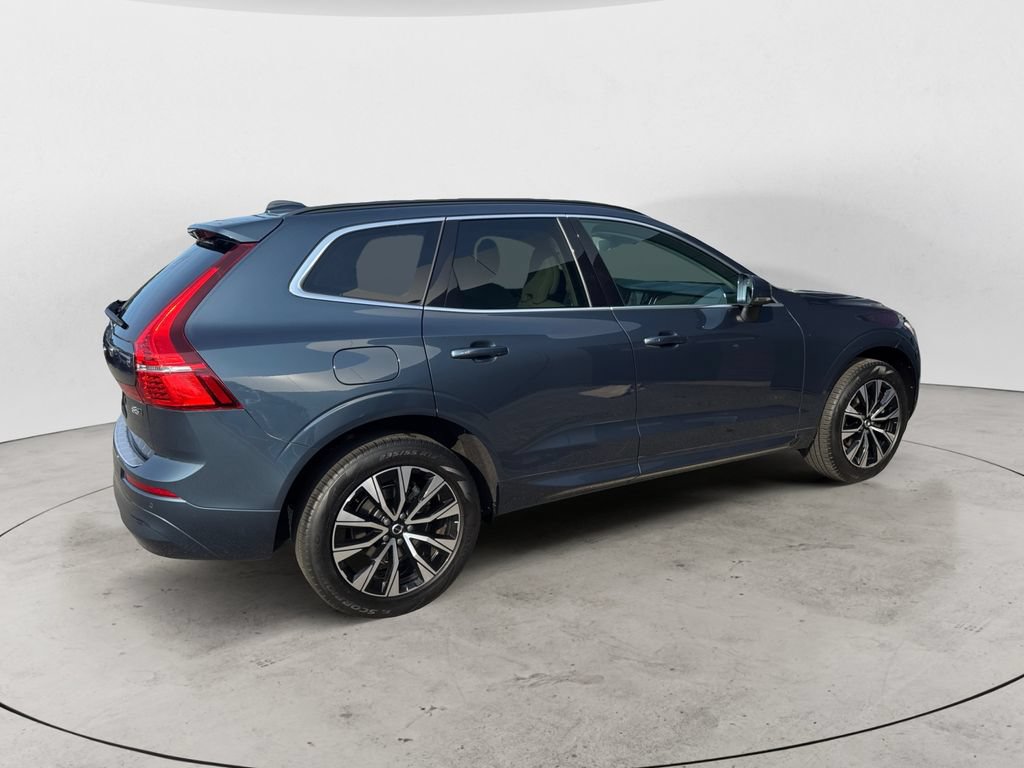 Certified 2023 Volvo XC60 B5 Core w/ Climate Package AWD/4WD image 7