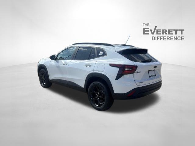 New 2026 Chevrolet Trax LT w/ Midnight Edition FWD image 5