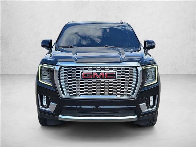 Used 2022 GMC Yukon Denali w/ Advanced Technology Package AWD/4WD image 2