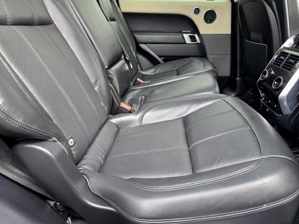 Used 2021 Land Rover Range Rover Sport HSE Silver Edition AWD/4WD image 13
