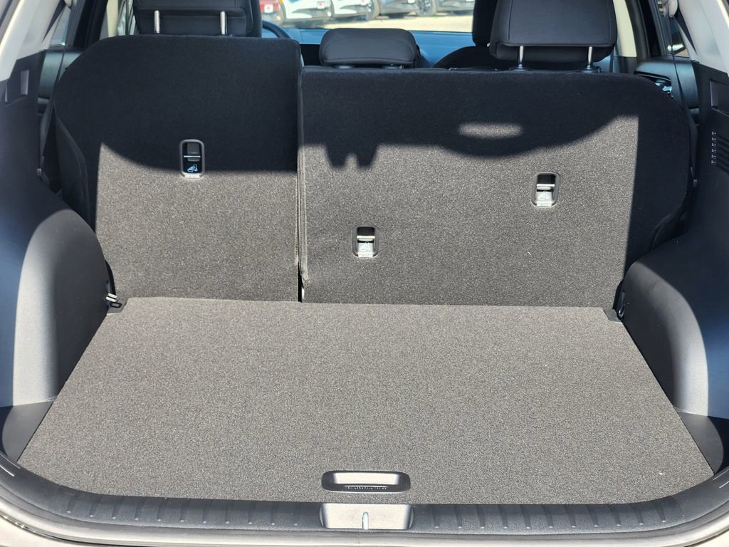 New 2026 Kia Sportage LX image 13