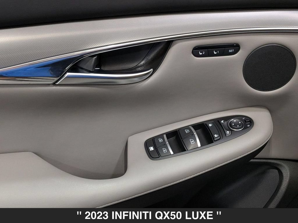 Used 2023 INFINITI QX50 Luxe AWD/4WD image 14