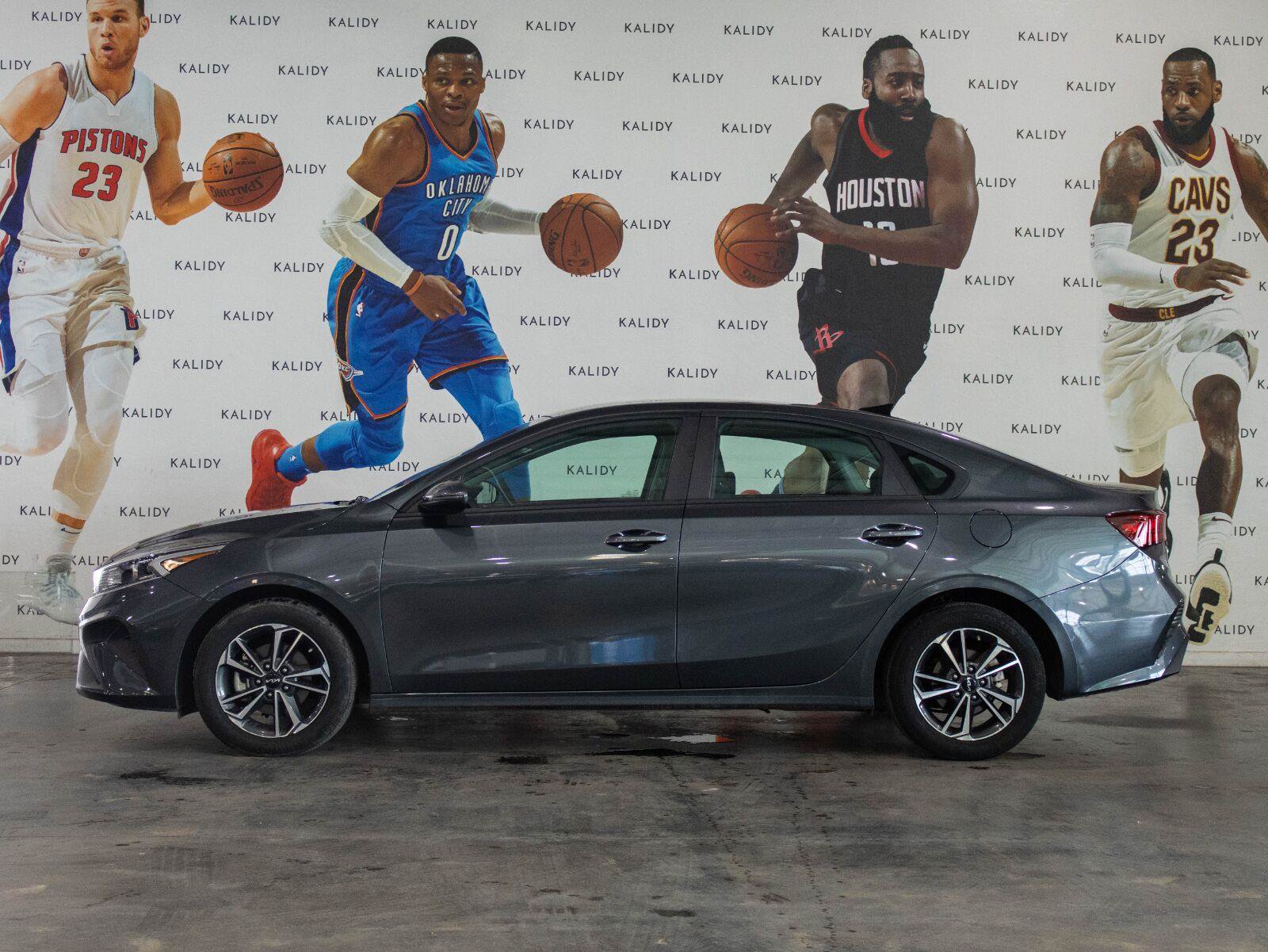 Used 2024 Kia Forte LXS w/ LXS Technology Package FWD image 16