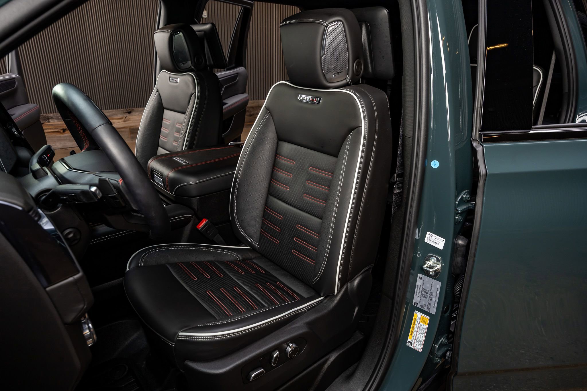 Used 2026 GMC Yukon AT4 Ultimate image 28