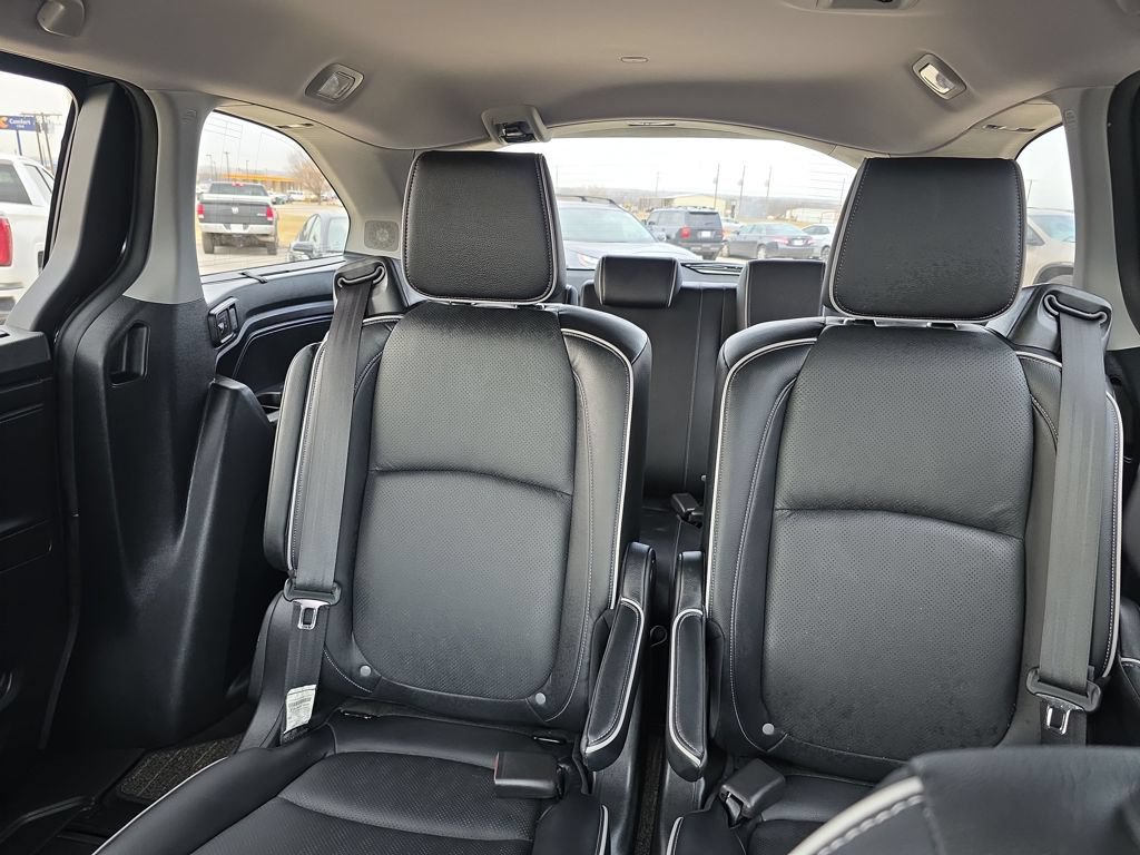 Used 2024 Honda Odyssey Elite image 7
