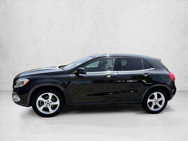 Used 2020 Mercedes-Benz GLA 250 4MATIC w/ Premium Package image 3