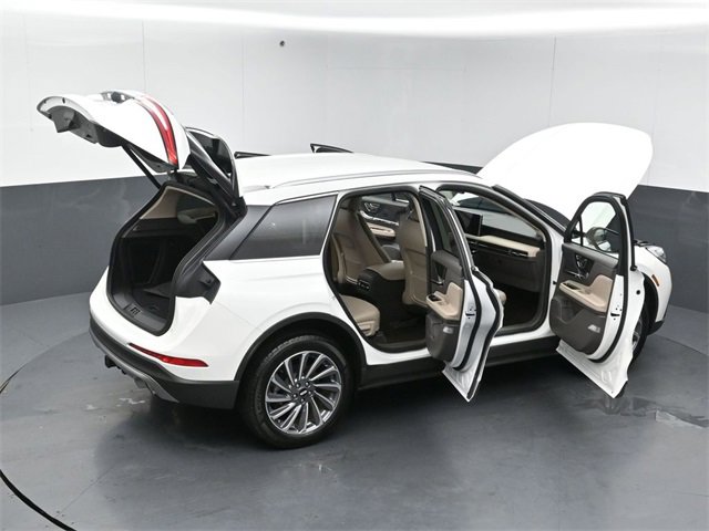 Certified 2023 Lincoln Corsair Reserve w/ Towing Package image 59