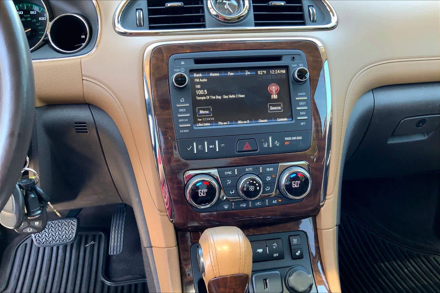 Used 2015 Buick Enclave Premium w/ Experience Buick Package FWD image 31