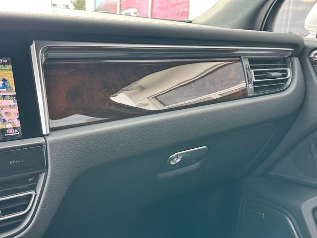 Used 2022 Porsche Macan S image 29