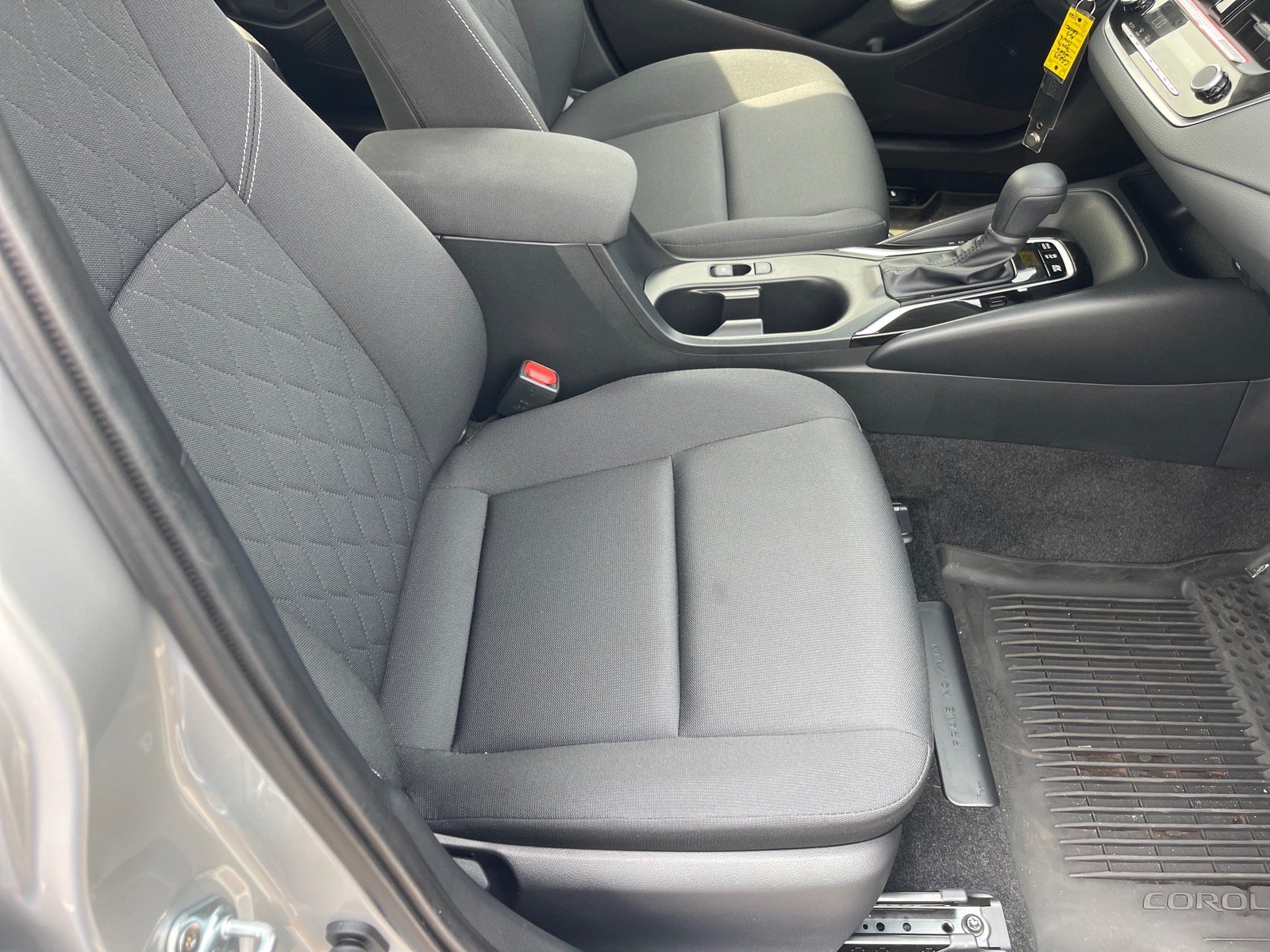 Used 2026 Toyota Corolla LE FWD image 19