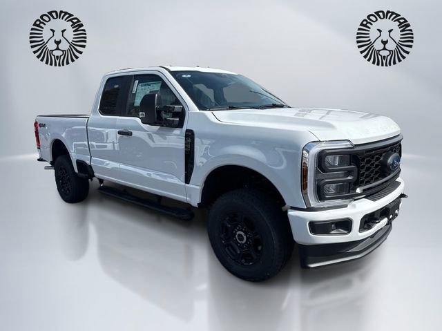 New 2026 Ford F250 XL w/ STX Appearance Package AWD/4WD image 3