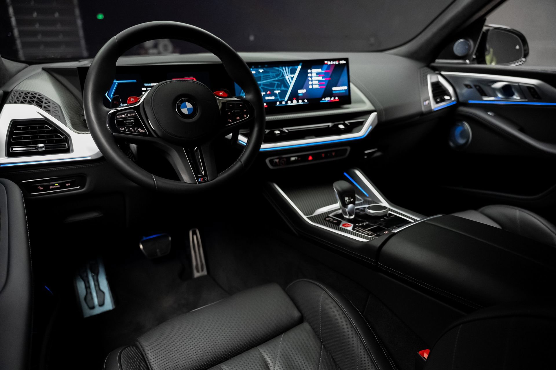 Used 2025 BMW XM AWD/4WD image 2