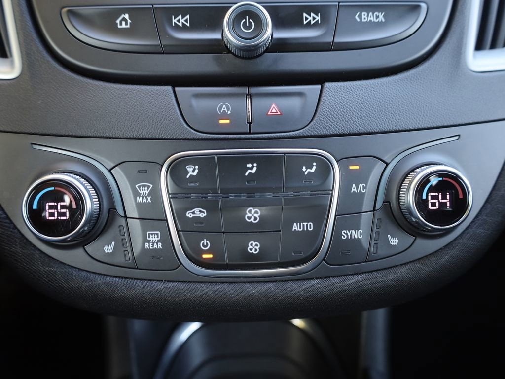 Used 2022 Chevrolet Malibu LT image 35