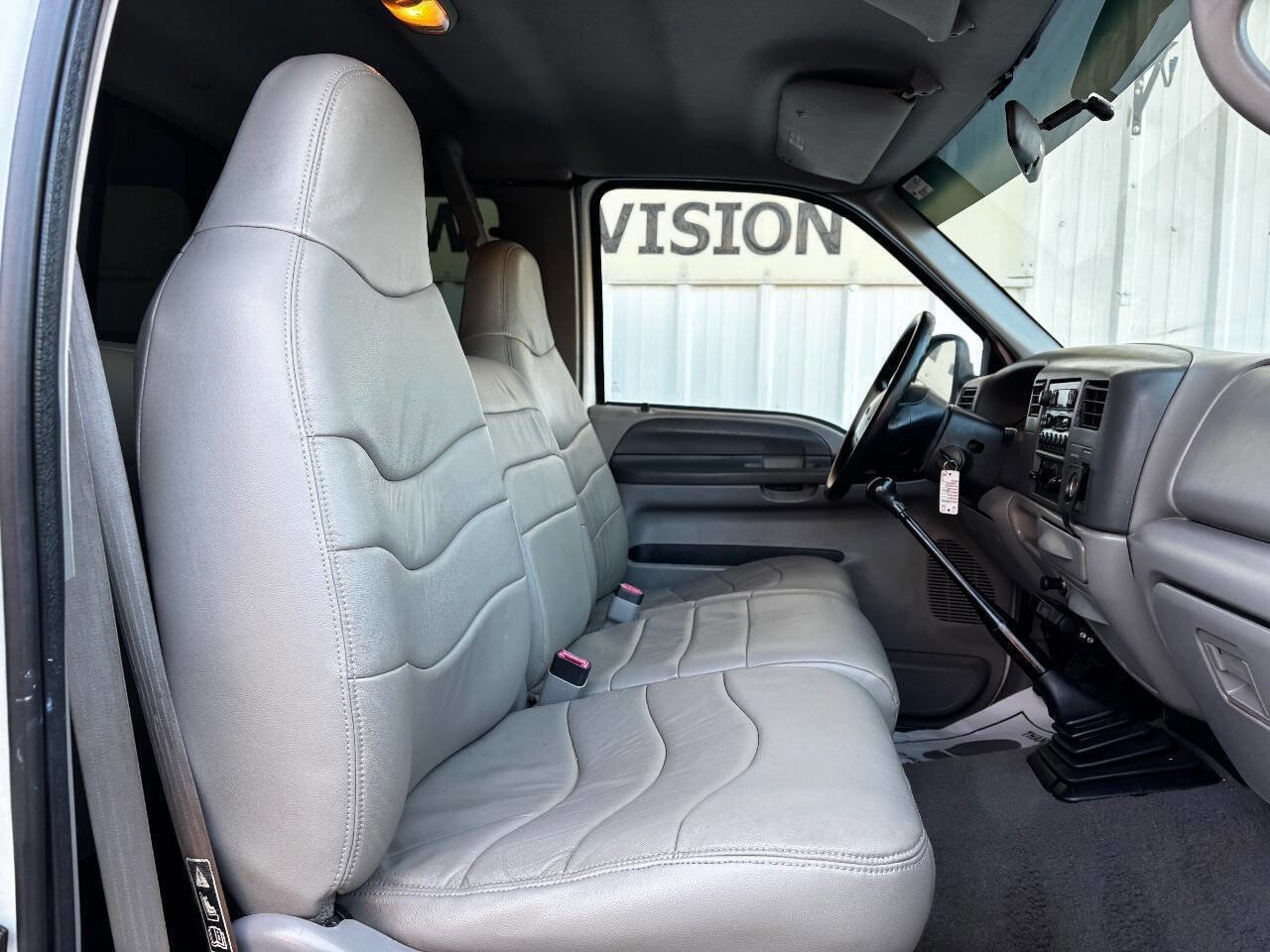 Used 2000 Ford F250 XL image 12