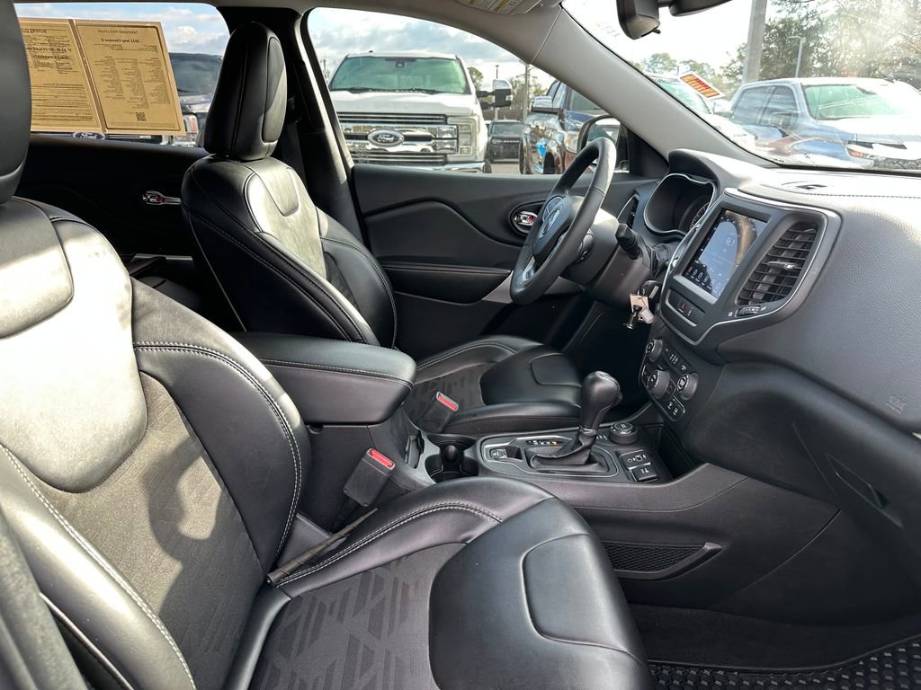 Used 2022 Jeep Cherokee Latitude w/ Sun & Sound Group image 41