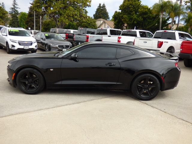 Used 2017 Chevrolet Camaro LT w/ Technology Package RWD image 6