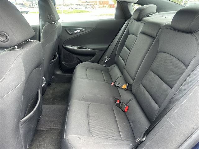 Used 2016 Chevrolet Malibu LT FWD image 21