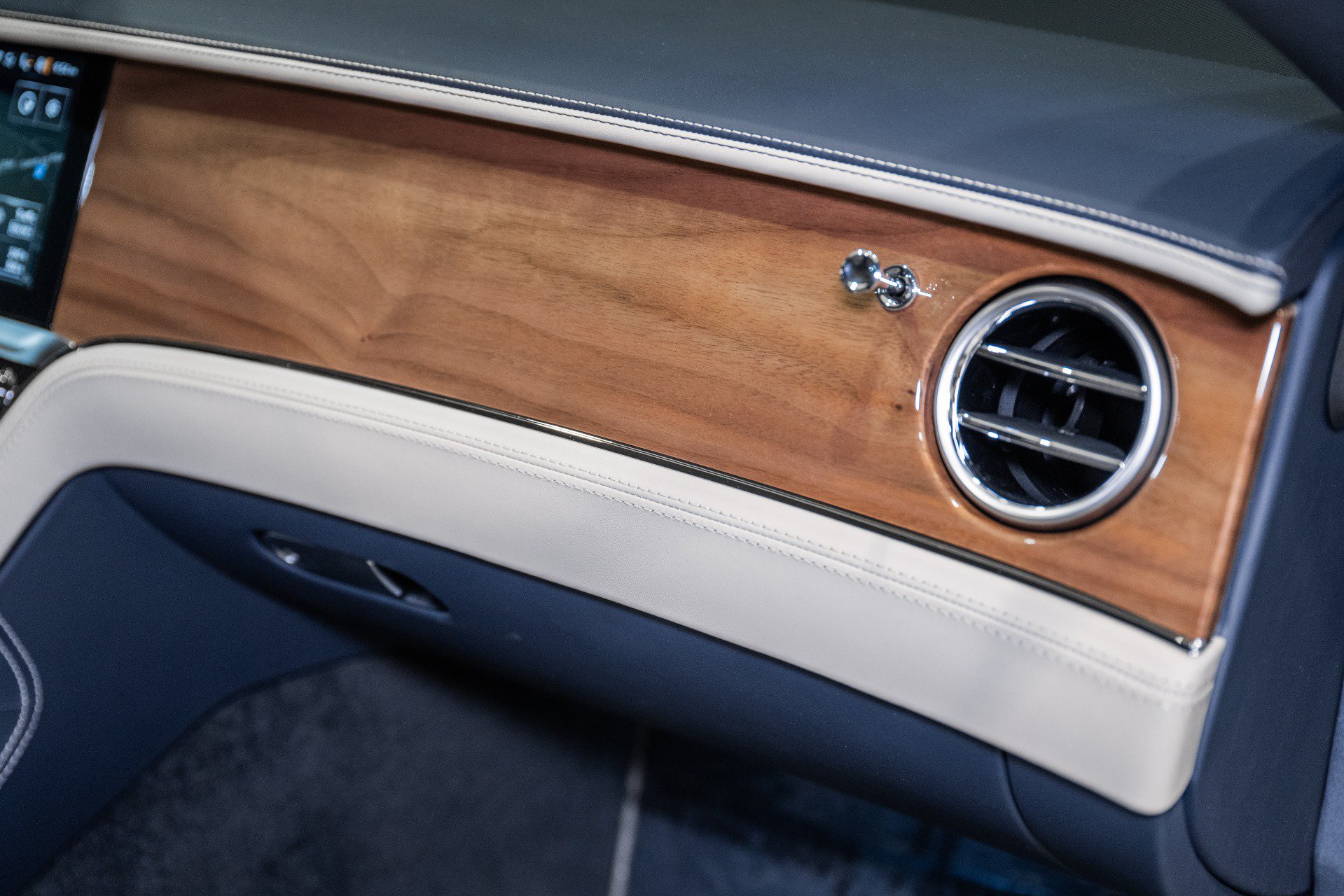 New 2026 Bentley Continental GT AWD/4WD image 44
