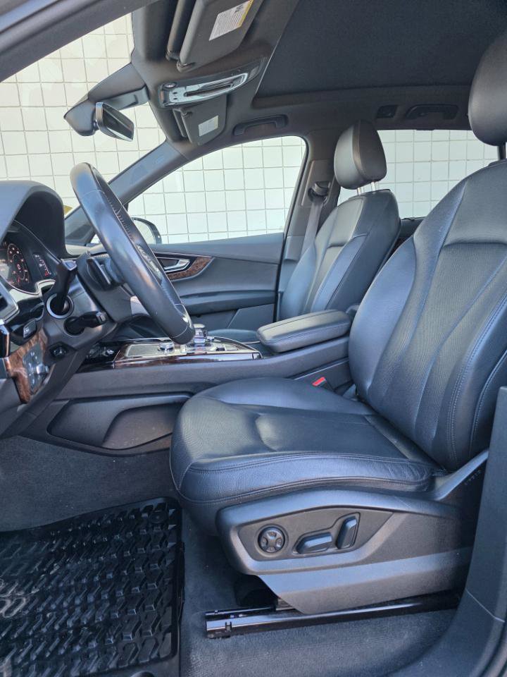 Used 2018 Audi Q7 3.0T Premium Plus w/ Premium Plus Package AWD/4WD image 14