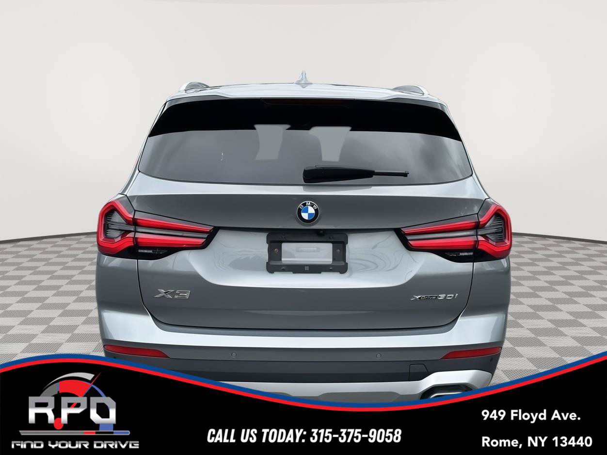 Used 2023 BMW X3 xDrive30i w/ Premium Package w/ZPA AWD/4WD image 4