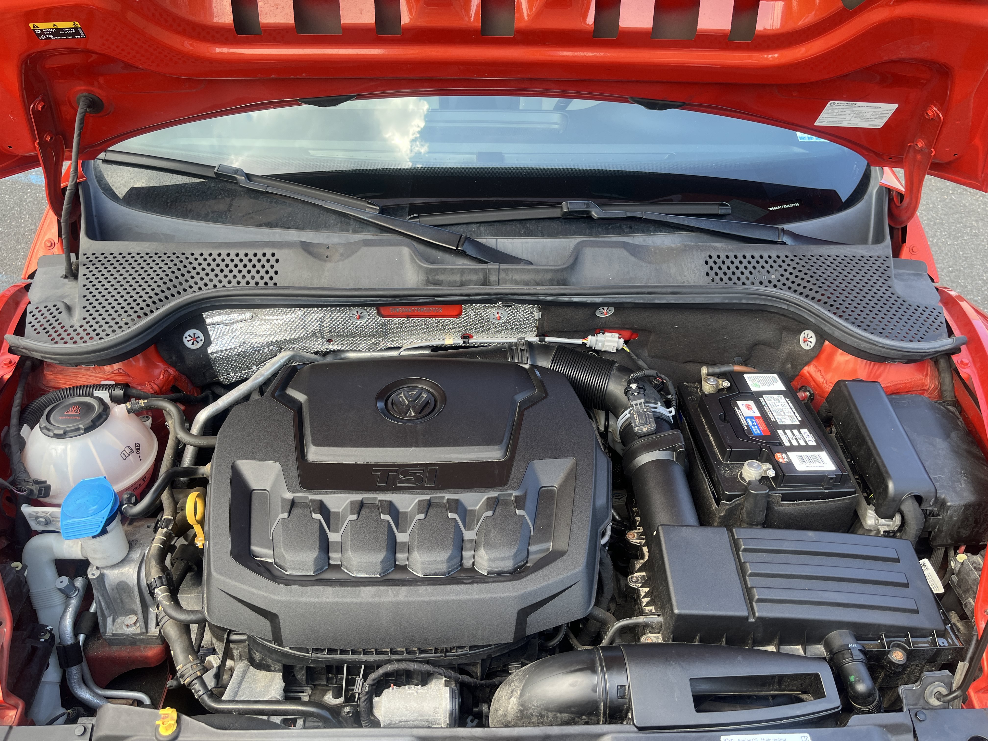 Used 2019 Volkswagen Beetle 2.0T S FWD image 17