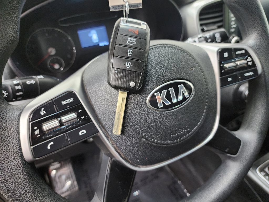 Used 2020 Kia Sorento LX FWD image 40