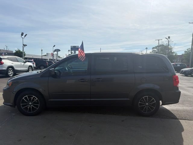 Used 2017 Dodge Grand Caravan SE FWD image 6