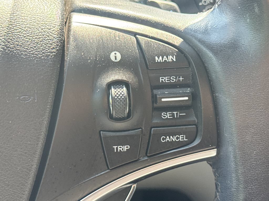 Used 2017 Acura MDX w/ Technology Package AWD/4WD image 28