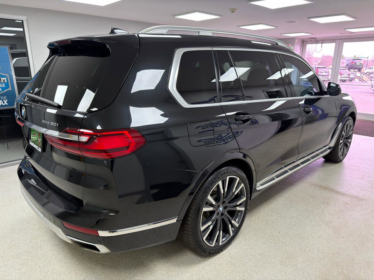 Used 2020 BMW X7 xDrive50i w/ Cold Weather Package AWD/4WD image 3