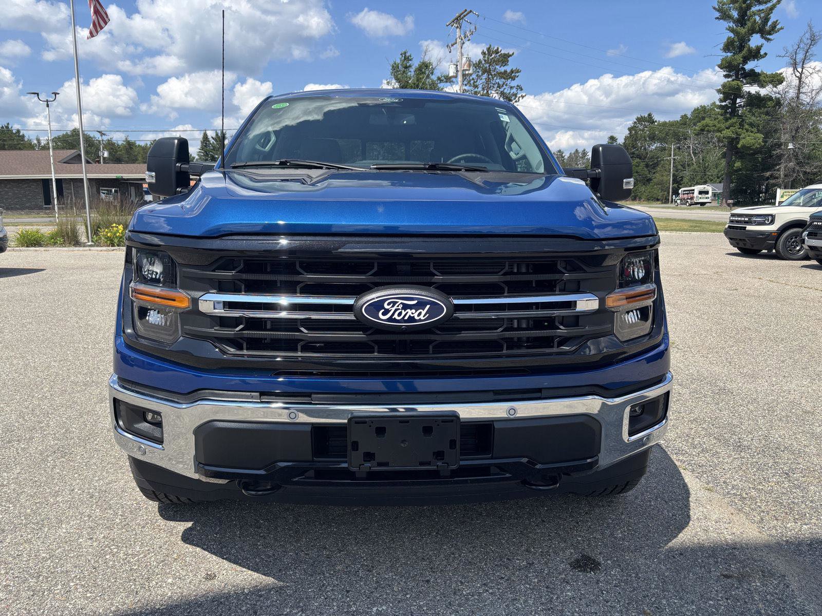 New 2025 Ford F150 XLT w/ Equipment Group 302A MID image 8