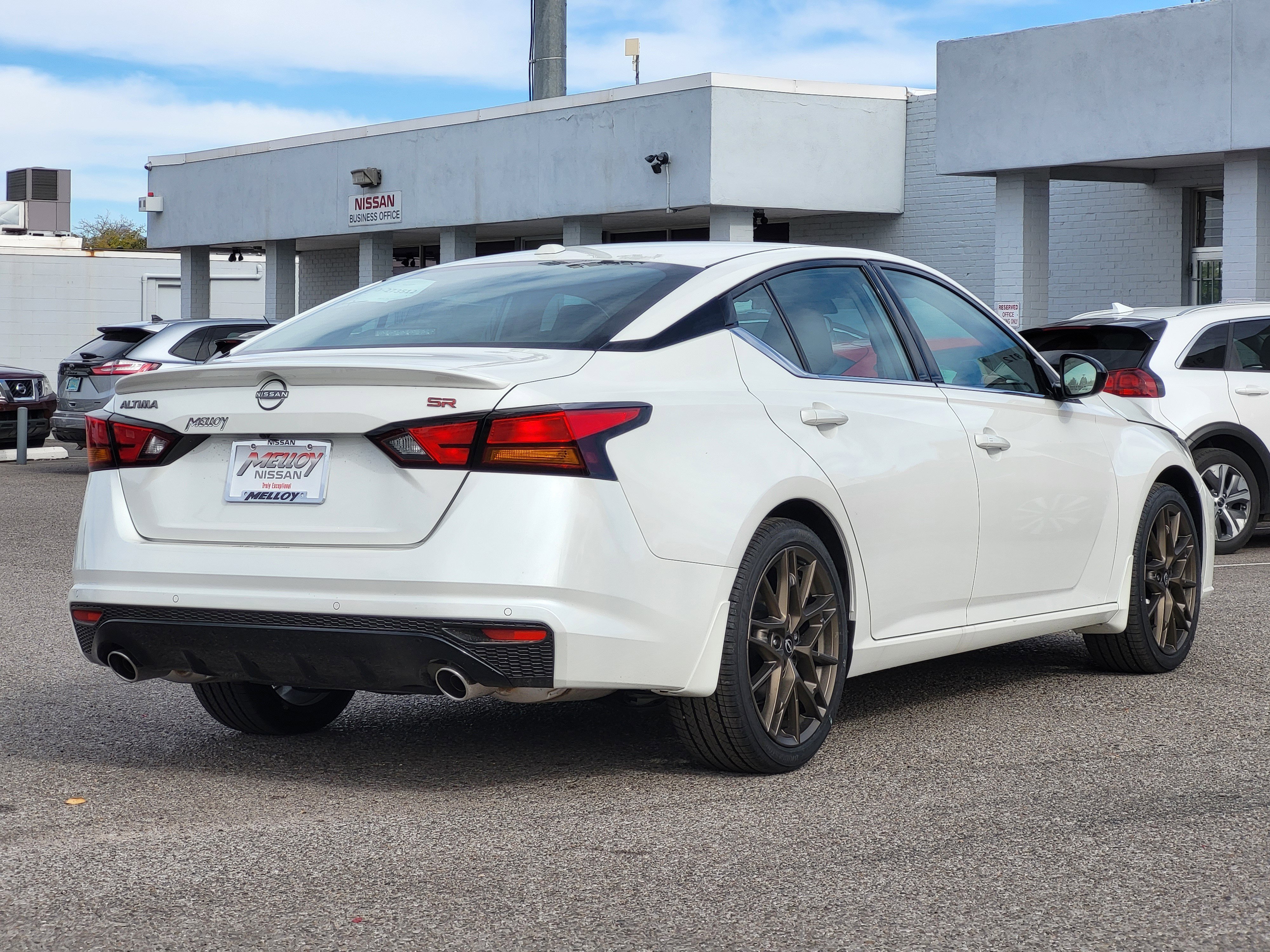 New 2025 Nissan Altima 2.5 SR image 6