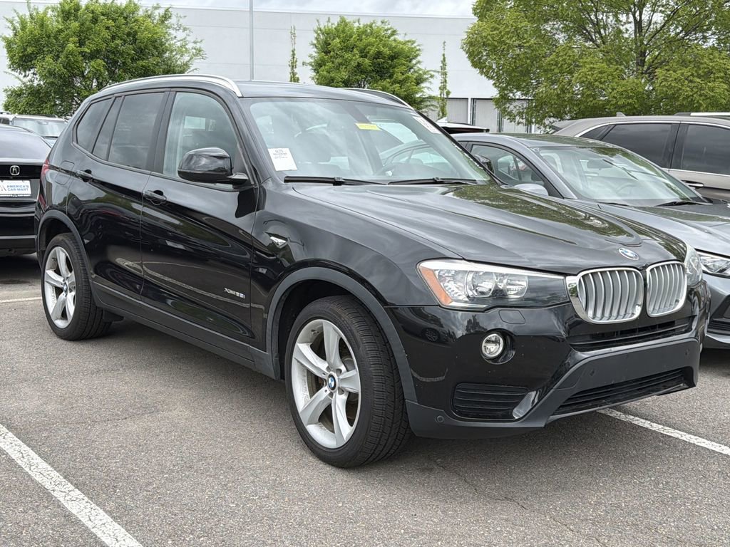 Used 2017 BMW X3 xDrive28i image 3